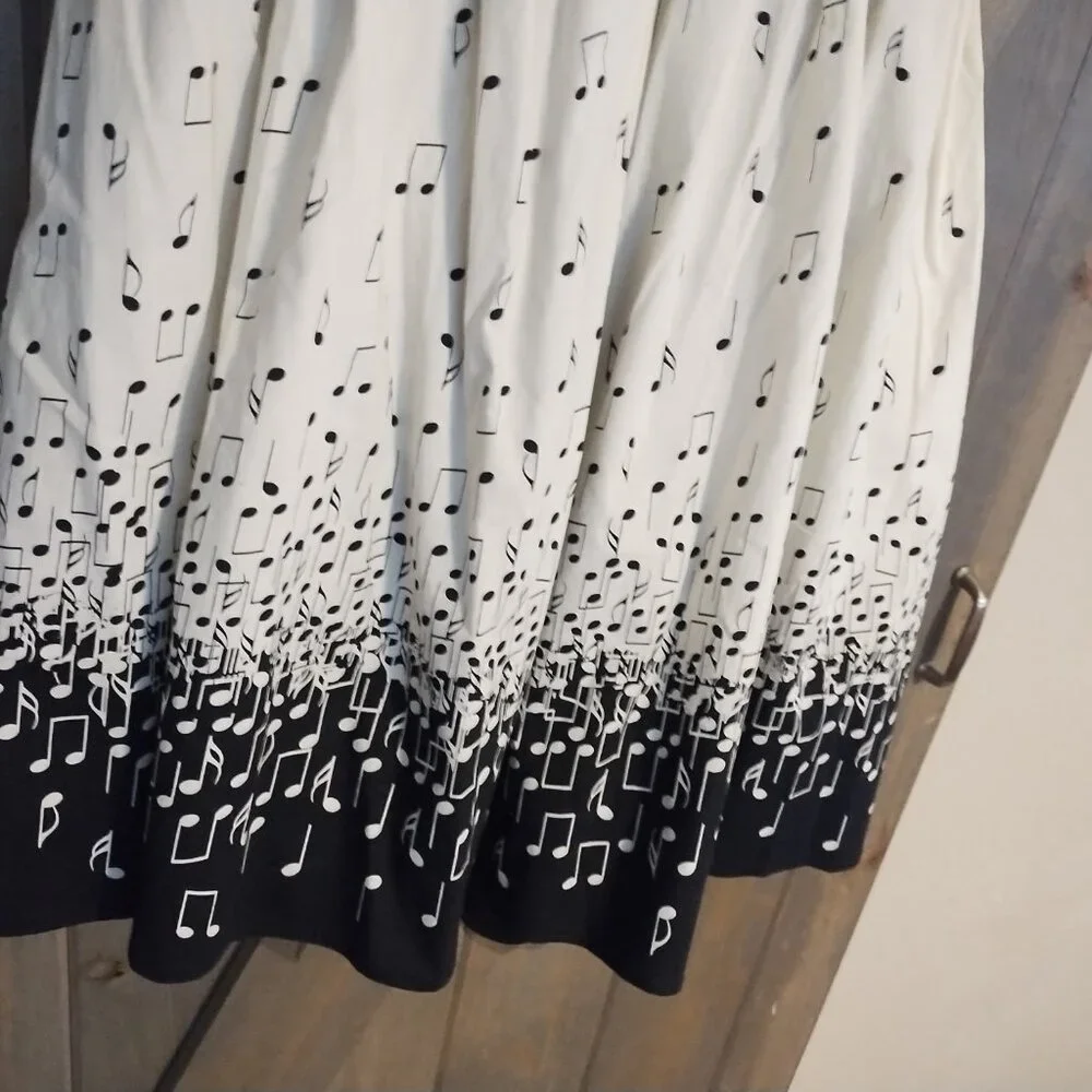 Hot Topic Musical Note Dress Size Small NWT - Picture 5 of 7